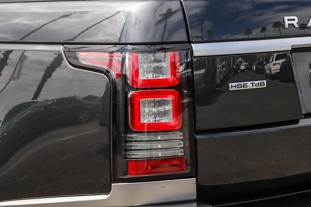 Thumbnail: 2016 Land Rover Range Rover - 20