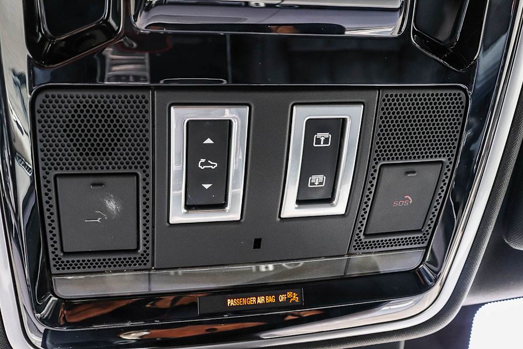 Thumbnail: 2016 Land Rover Range Rover - 33