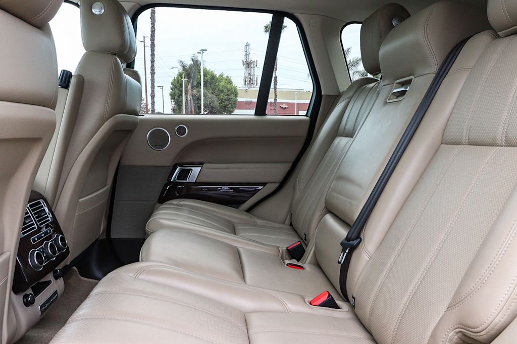 Thumbnail: 2015 Land Rover Range Rover - 12