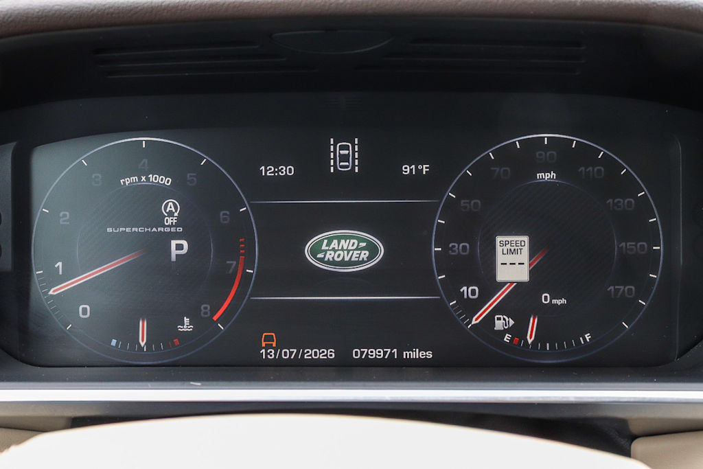 Thumbnail: 2015 Land Rover Range Rover - 15
