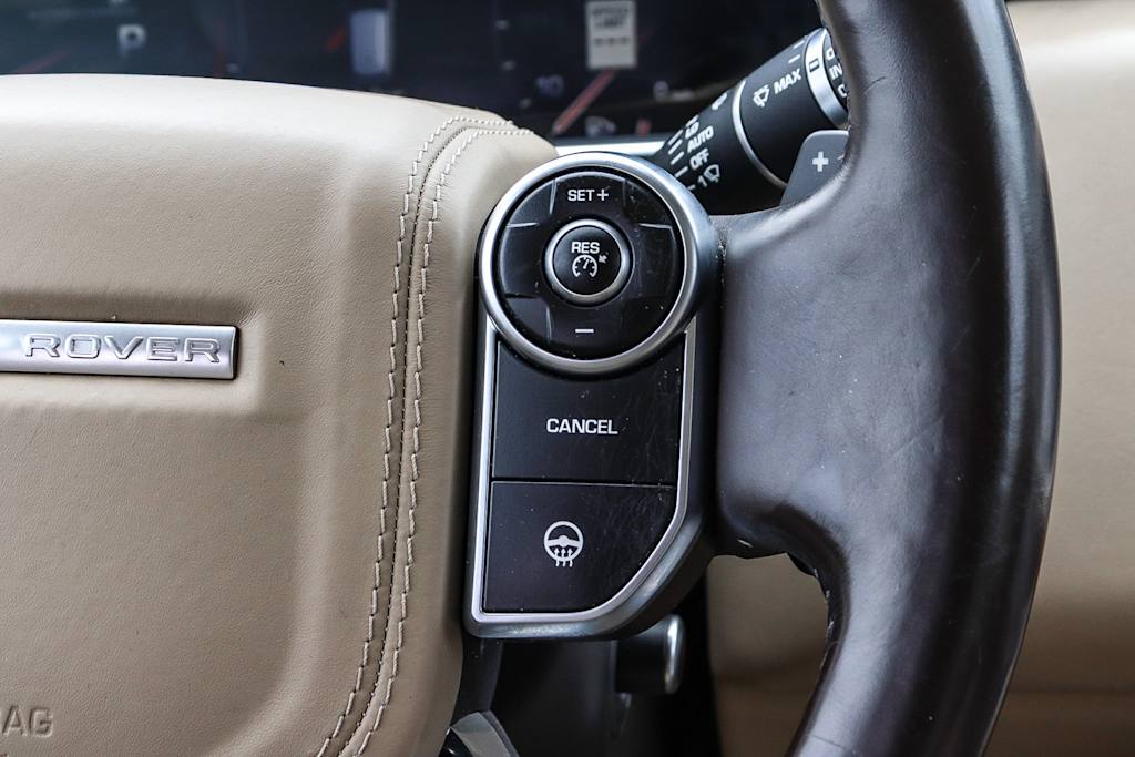 Thumbnail: 2015 Land Rover Range Rover - 26