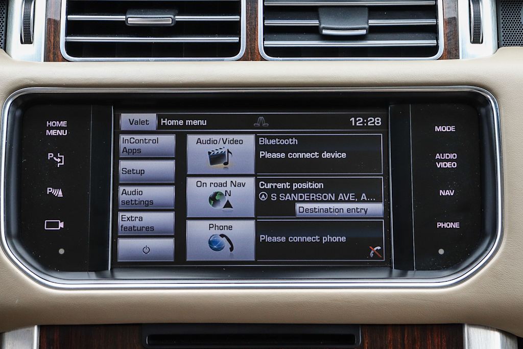 Thumbnail: 2015 Land Rover Range Rover - 13