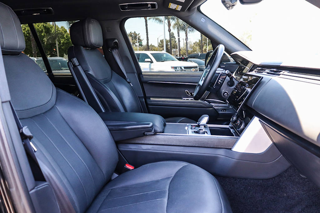 Thumbnail: 2023 Land Rover Range Rover - 9