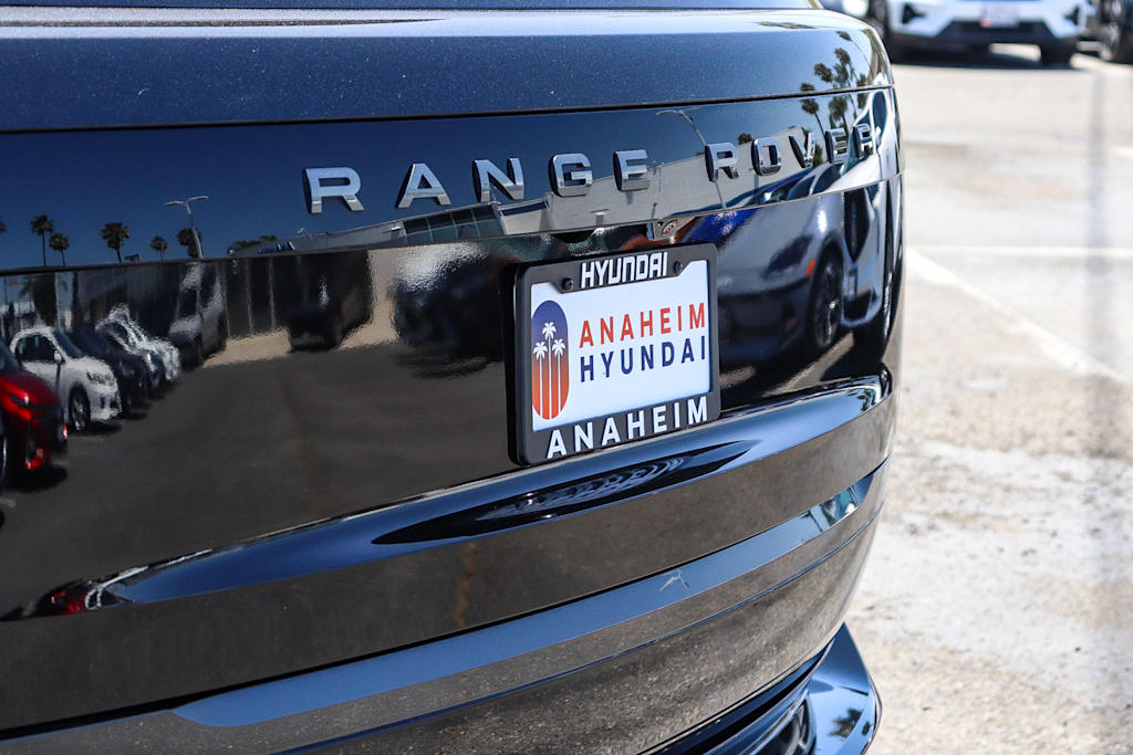 Thumbnail: 2023 Land Rover Range Rover - 20