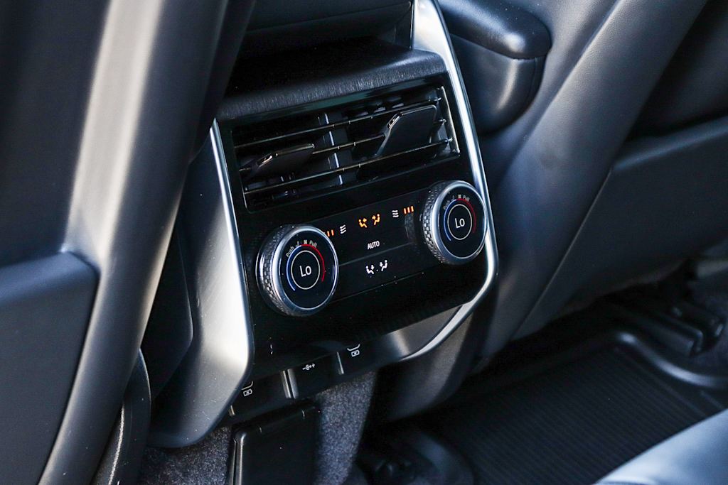 Thumbnail: 2023 Land Rover Range Rover - 27