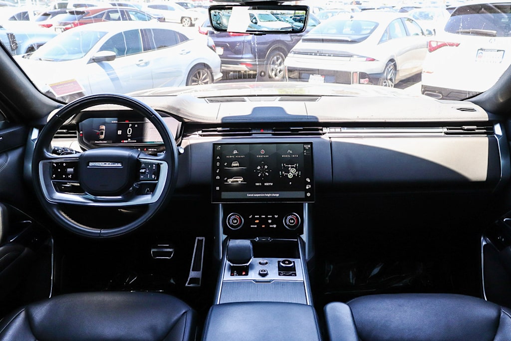 Thumbnail: 2023 Land Rover Range Rover - 2