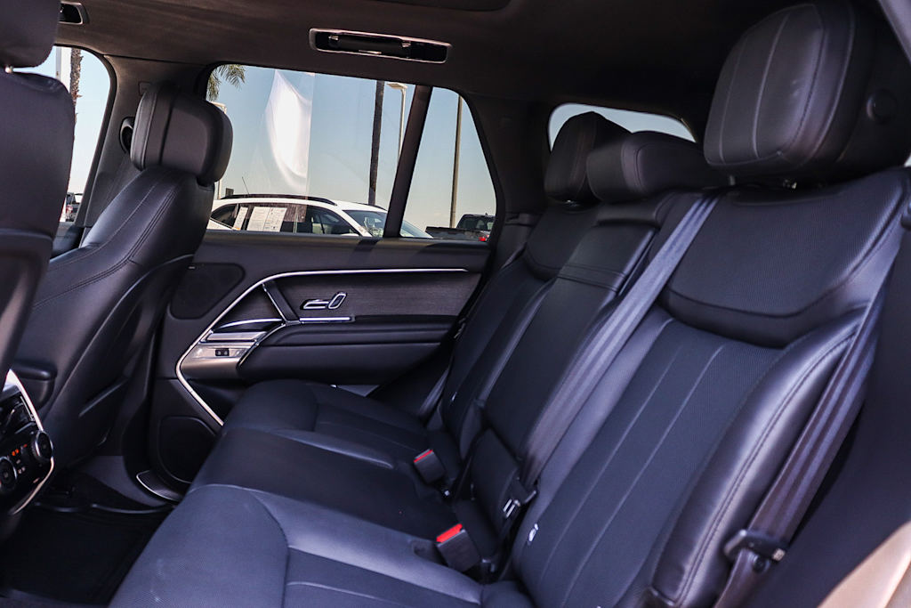 Thumbnail: 2023 Land Rover Range Rover - 11