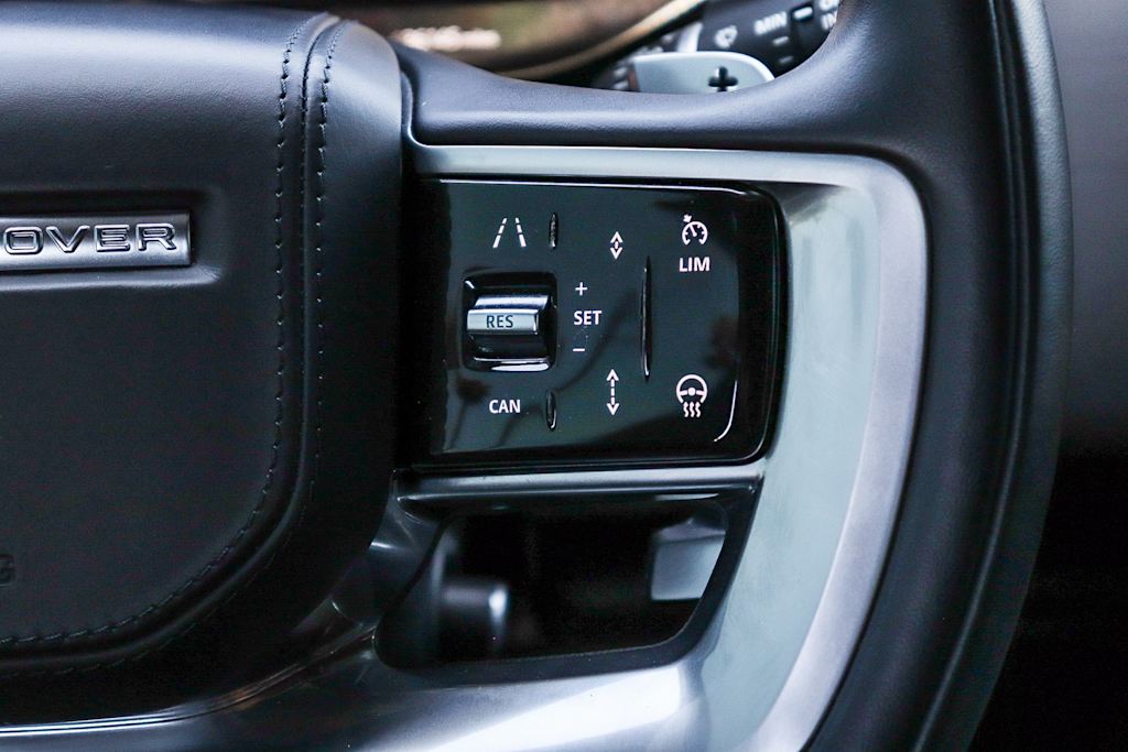 Thumbnail: 2023 Land Rover Range Rover - 25