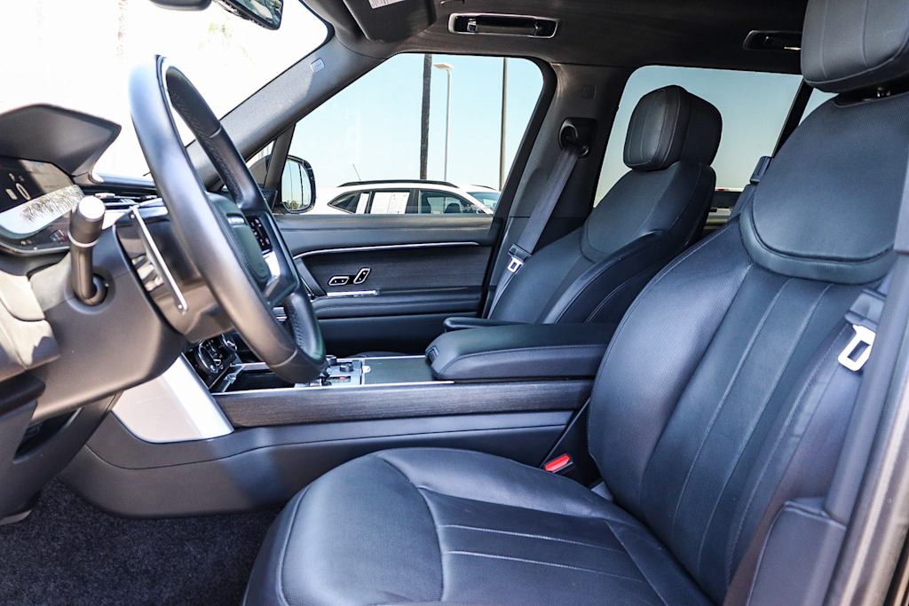 Thumbnail: 2023 Land Rover Range Rover - 10