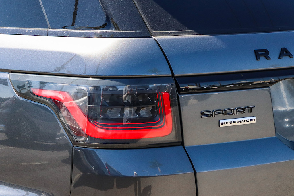 Thumbnail: 2019 Land Rover Range Rover Sport - 21