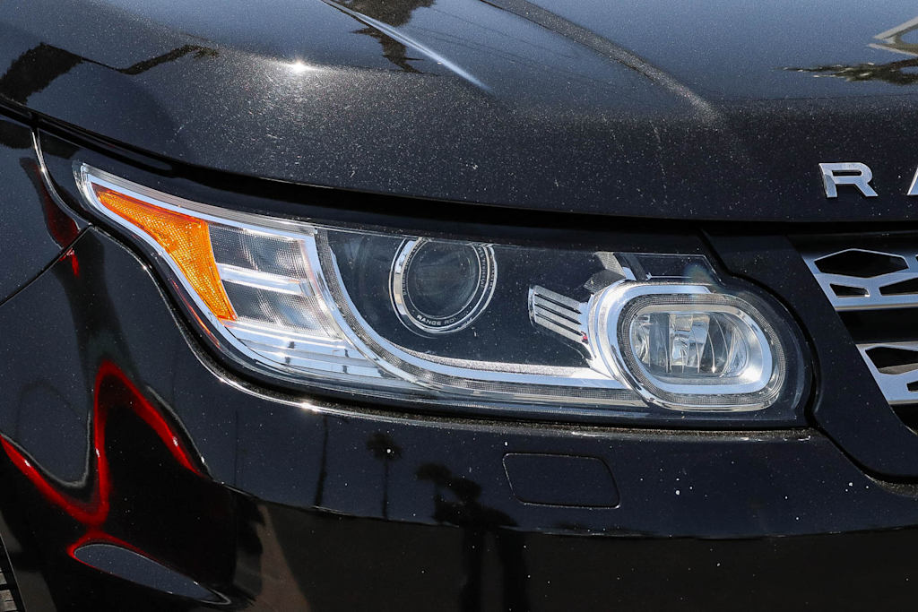 Thumbnail: 2016 Land Rover Range Rover Sport - 12