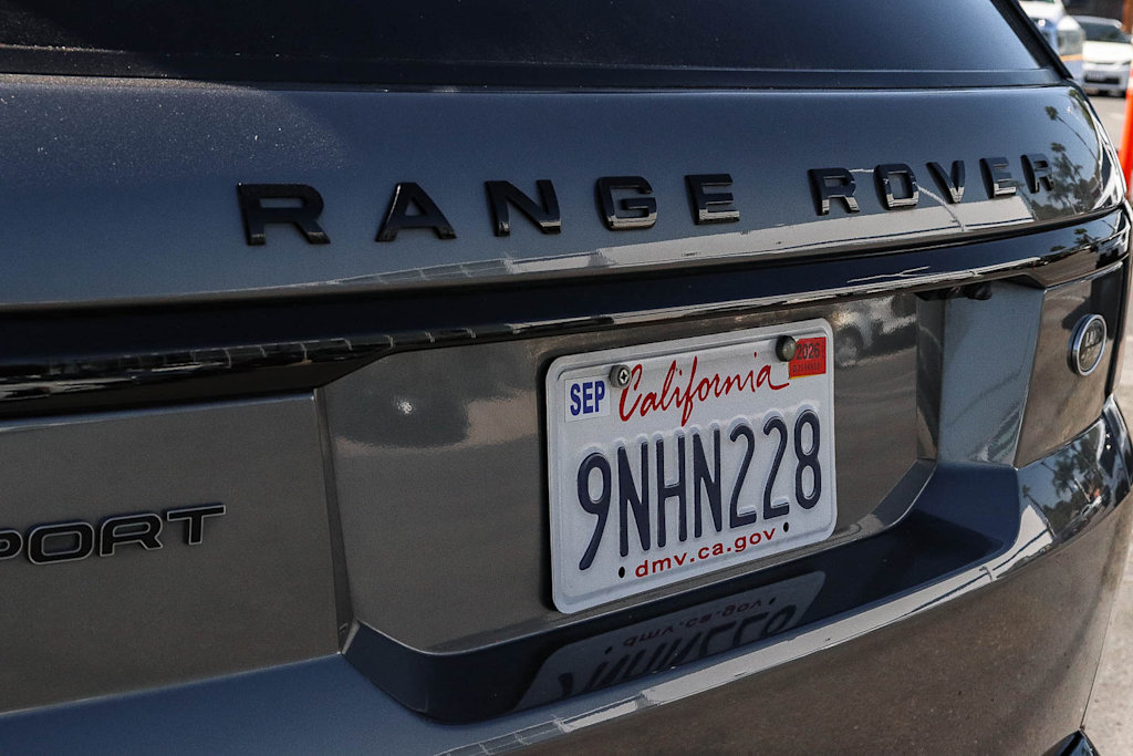 Thumbnail: 2019 Land Rover Range Rover Sport - 17