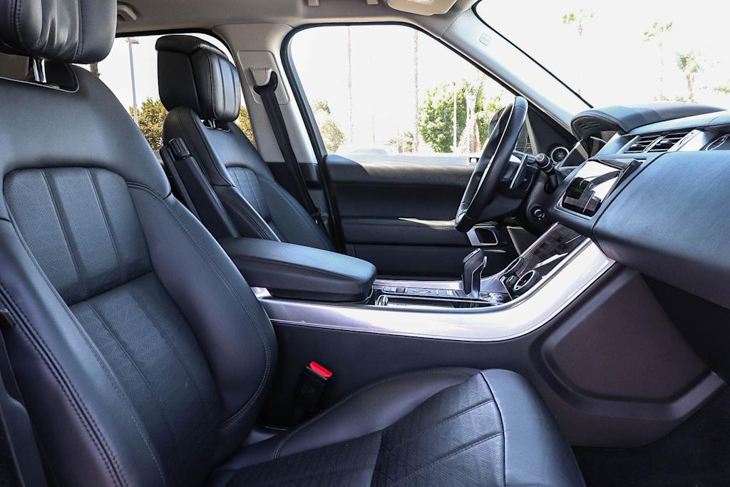 Thumbnail: 2019 Land Rover Range Rover Sport - 10