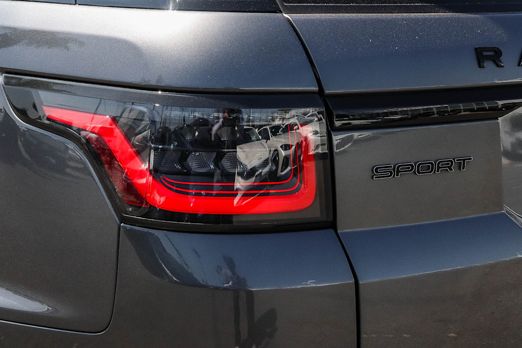 Thumbnail: 2019 Land Rover Range Rover Sport - 21