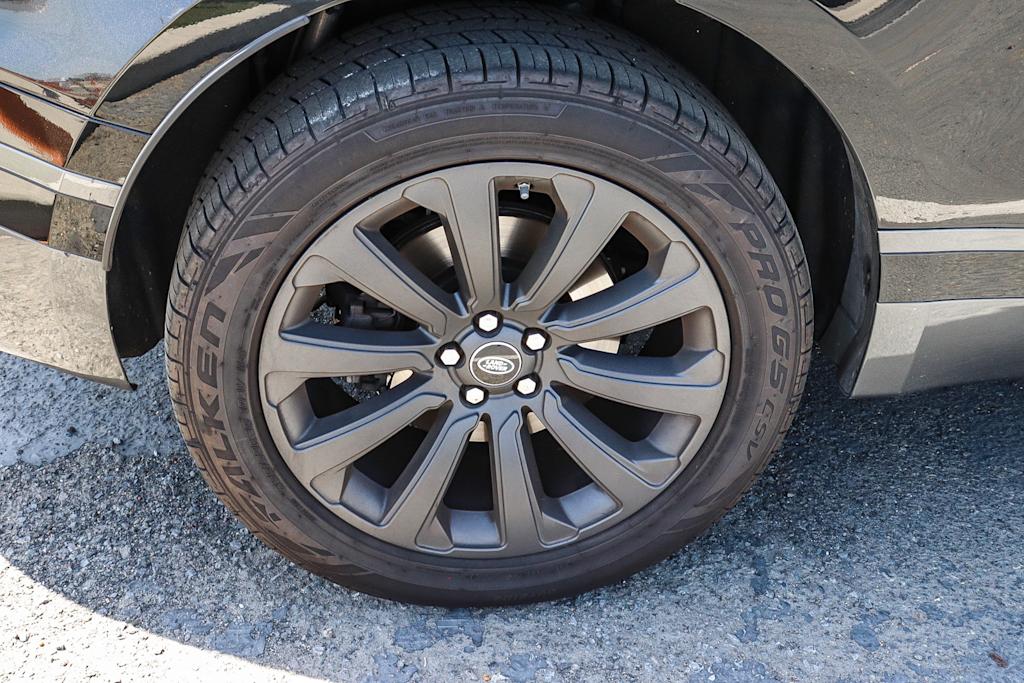 Thumbnail: 2018 Land Rover Range Rover Velar - 16