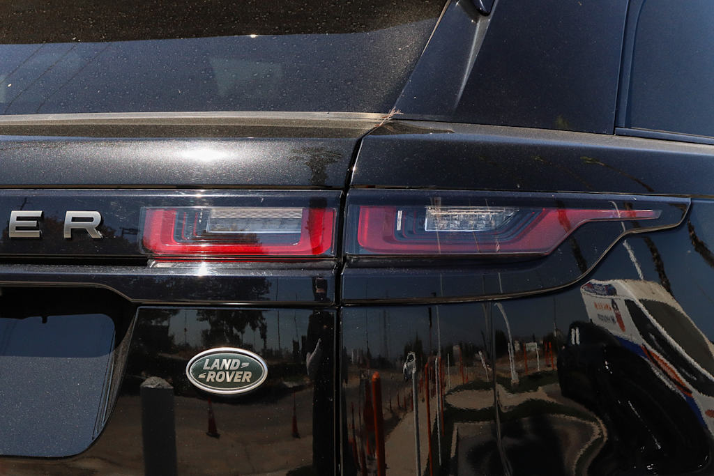 Thumbnail: 2018 Land Rover Range Rover Velar - 14
