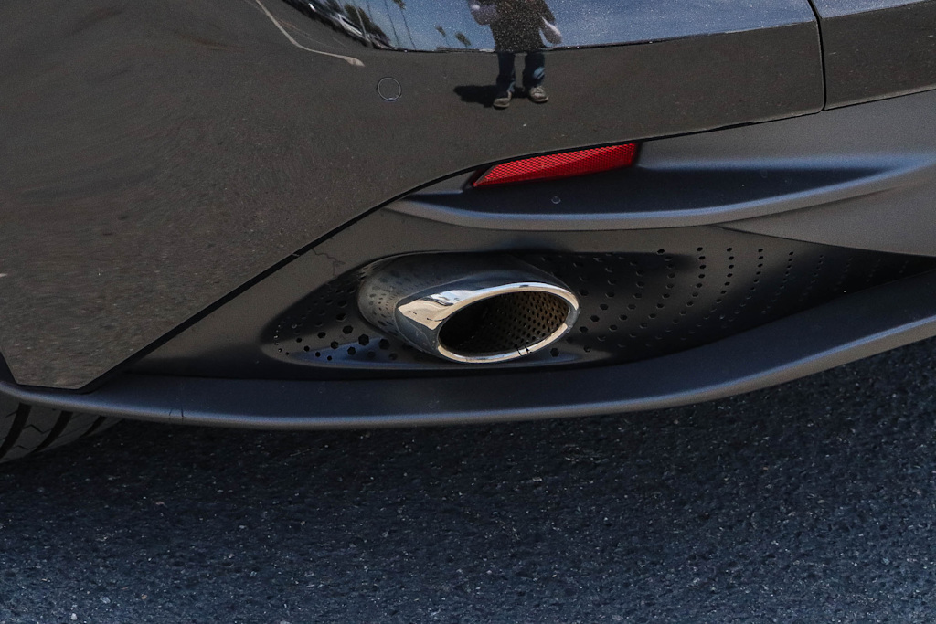 Thumbnail: 2020 Aston Martin DB11 - 14