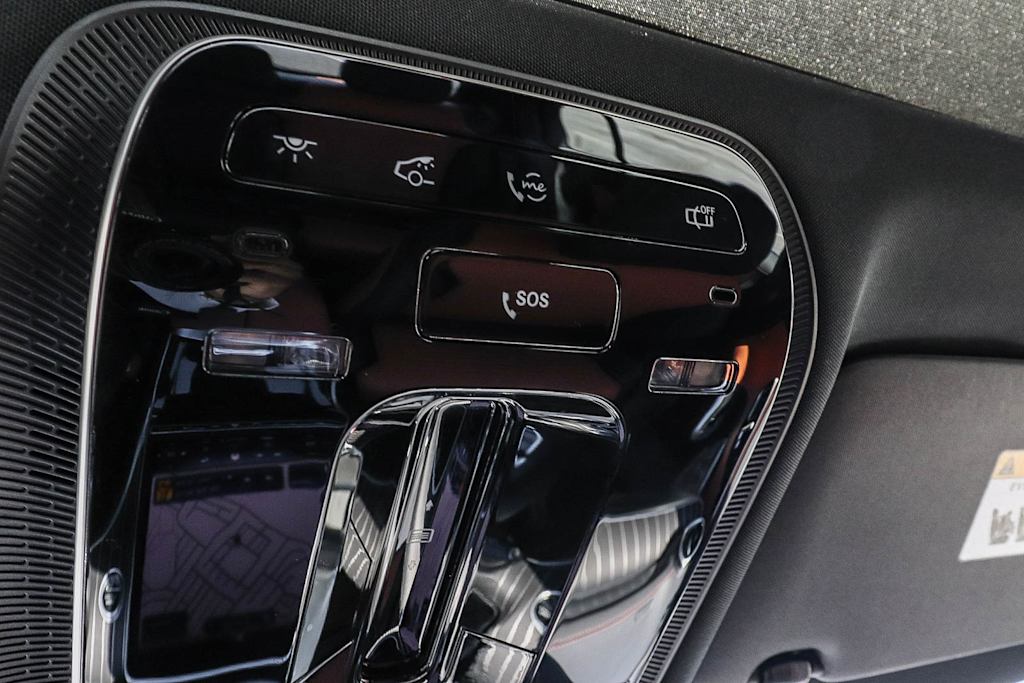 Thumbnail: 2024 Mercedes-Benz C-Class - 6