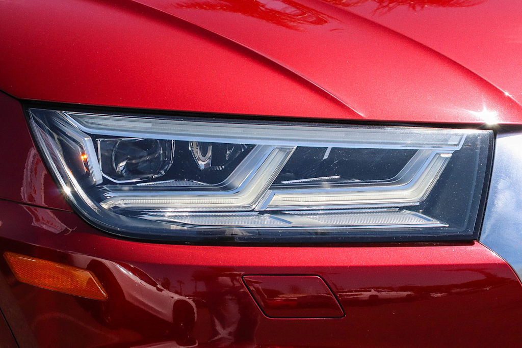Thumbnail: 2018 Audi Q5 - 18