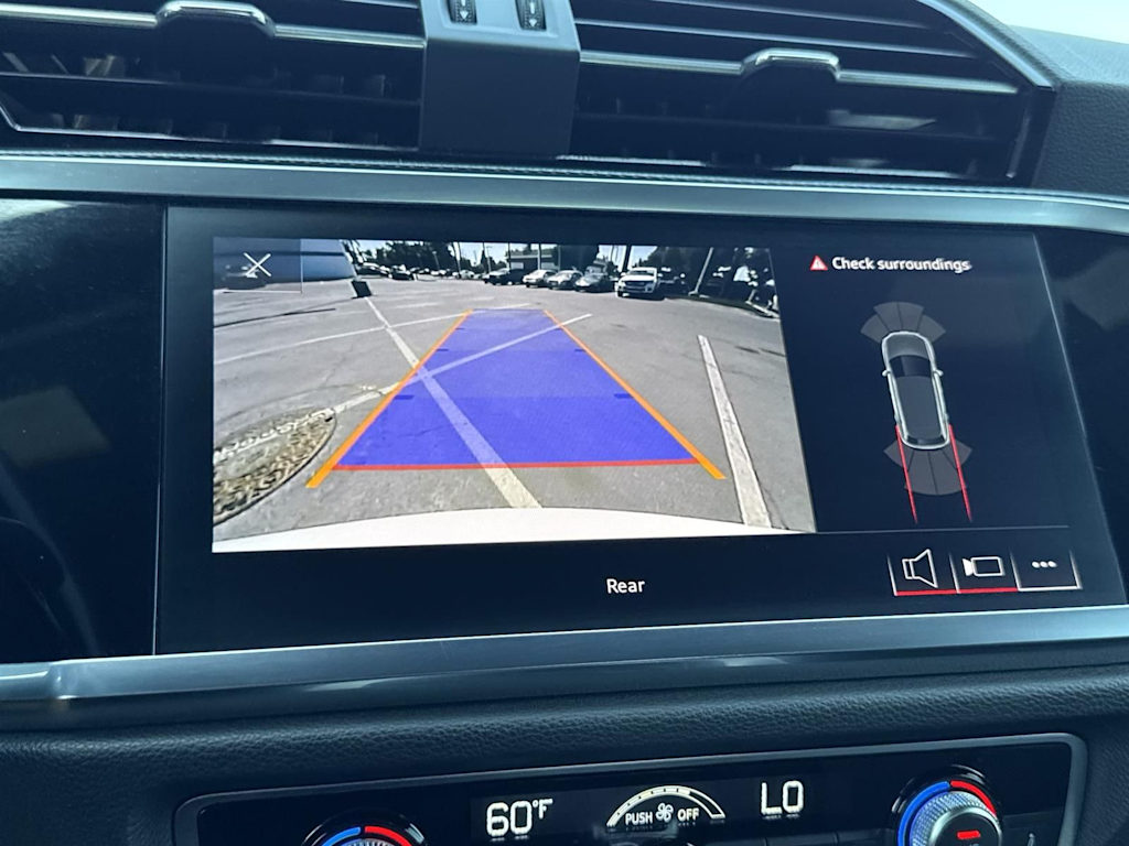 Thumbnail: 2024 Audi Q3 - 13