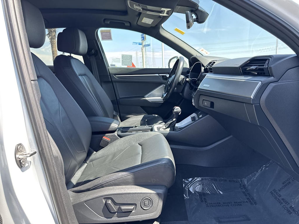 Thumbnail: 2024 Audi Q3 - 34