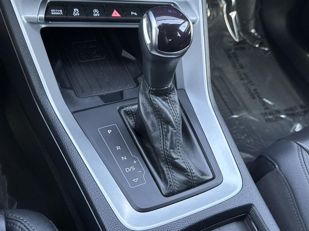 Thumbnail: 2024 Audi Q3 - 14