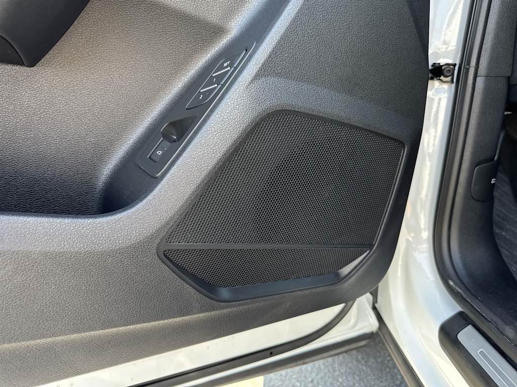 Thumbnail: 2024 Audi Q3 - 28