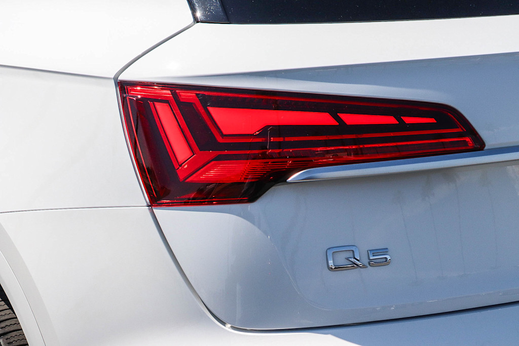 Thumbnail: 2023 Audi Q5 - 20