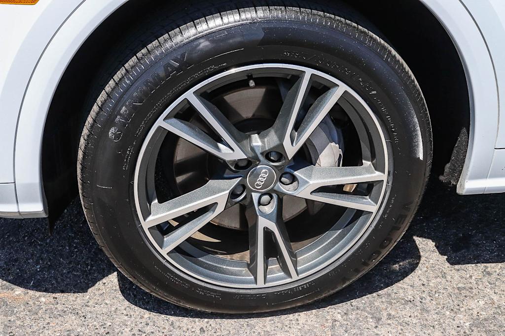 Thumbnail: 2020 Audi Q5 - 23