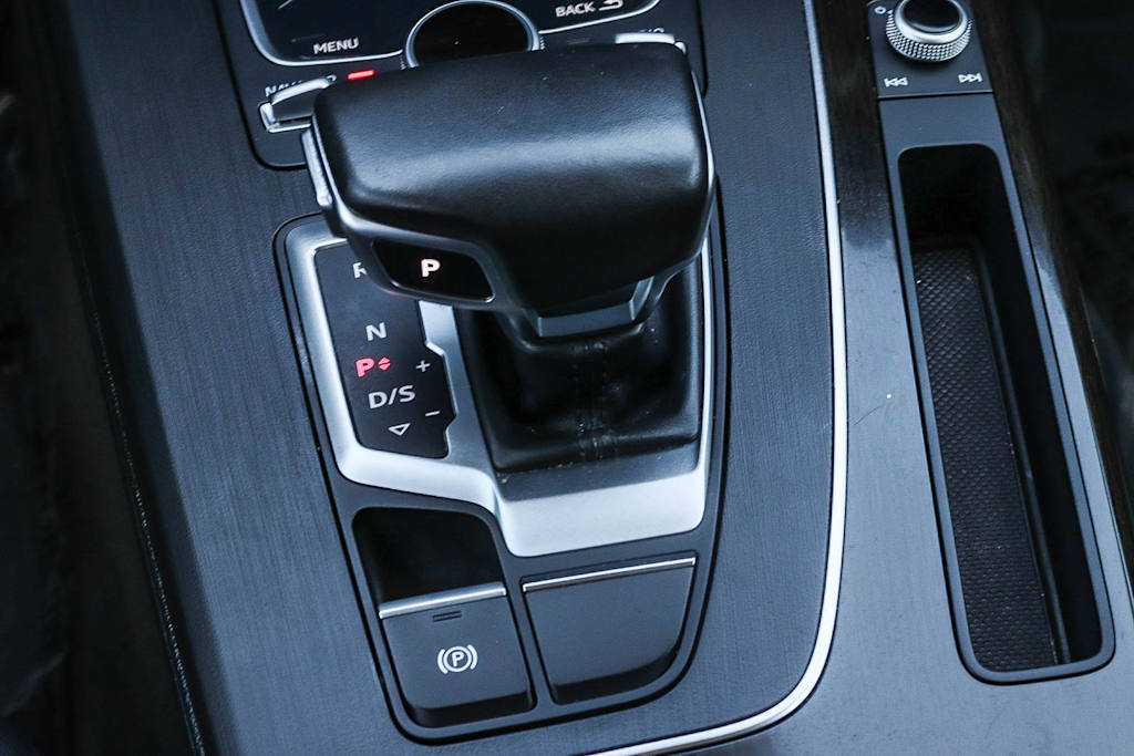 Thumbnail: 2020 Audi Q5 - 29