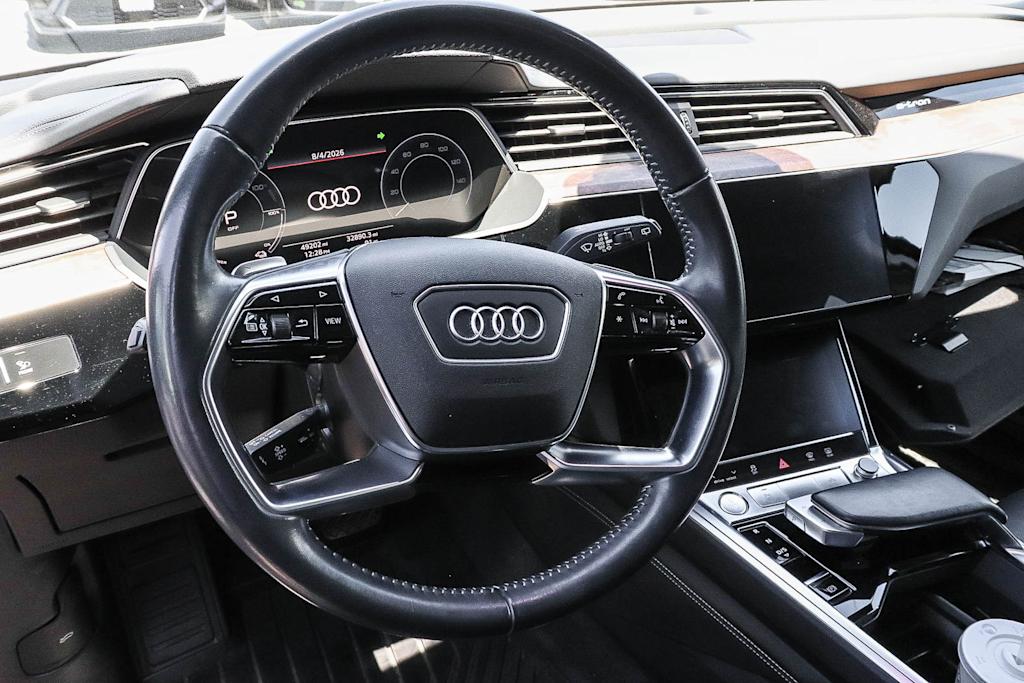 Thumbnail: 2019 Audi e-tron - 2