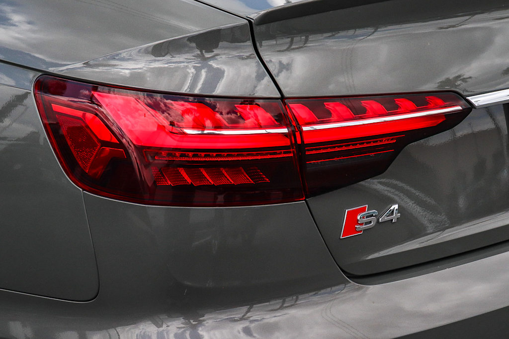 Thumbnail: 2023 Audi S4 - 19