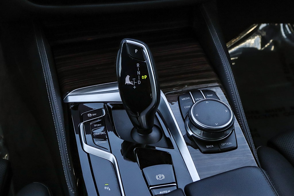 Thumbnail: 2021 BMW 5 Series - 13