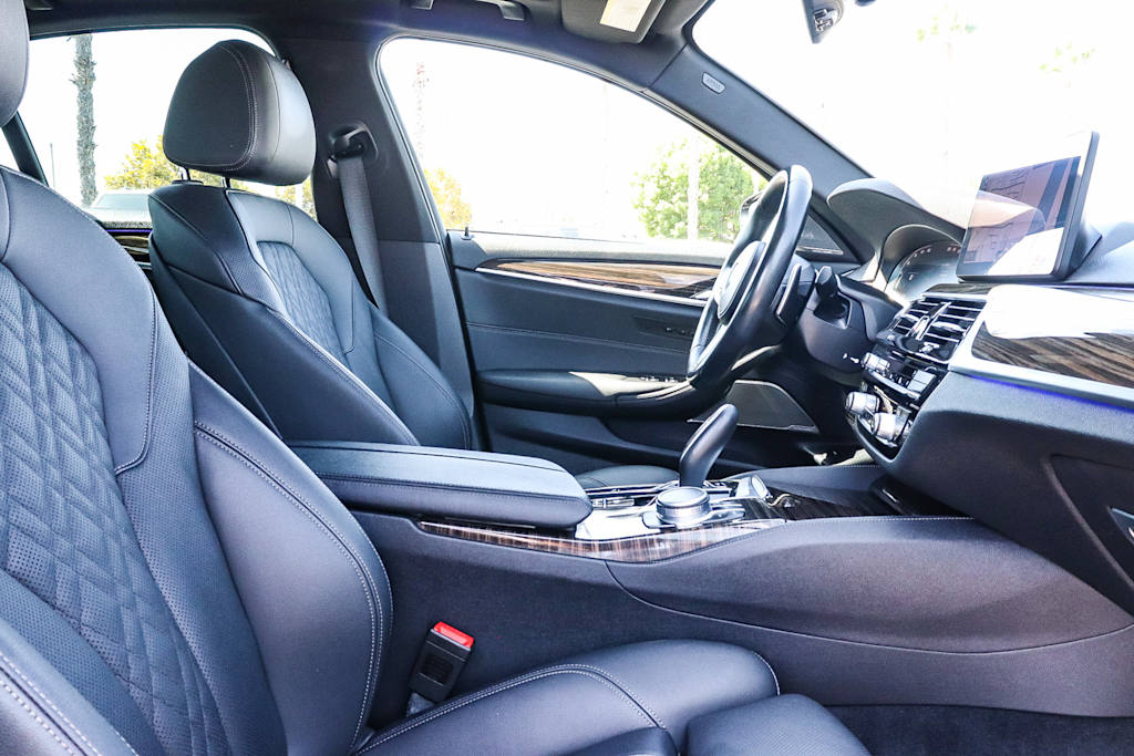Thumbnail: 2021 BMW 5 Series - 9
