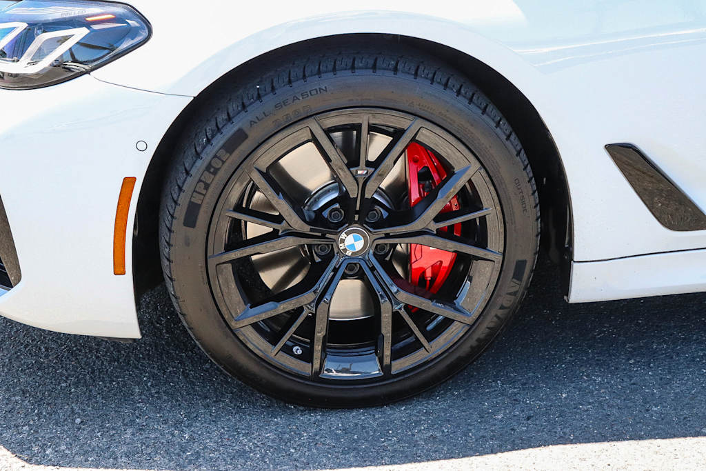 Thumbnail: 2023 BMW 5 Series - 22