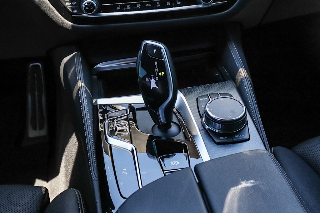 Thumbnail: 2023 BMW 5 Series - 13