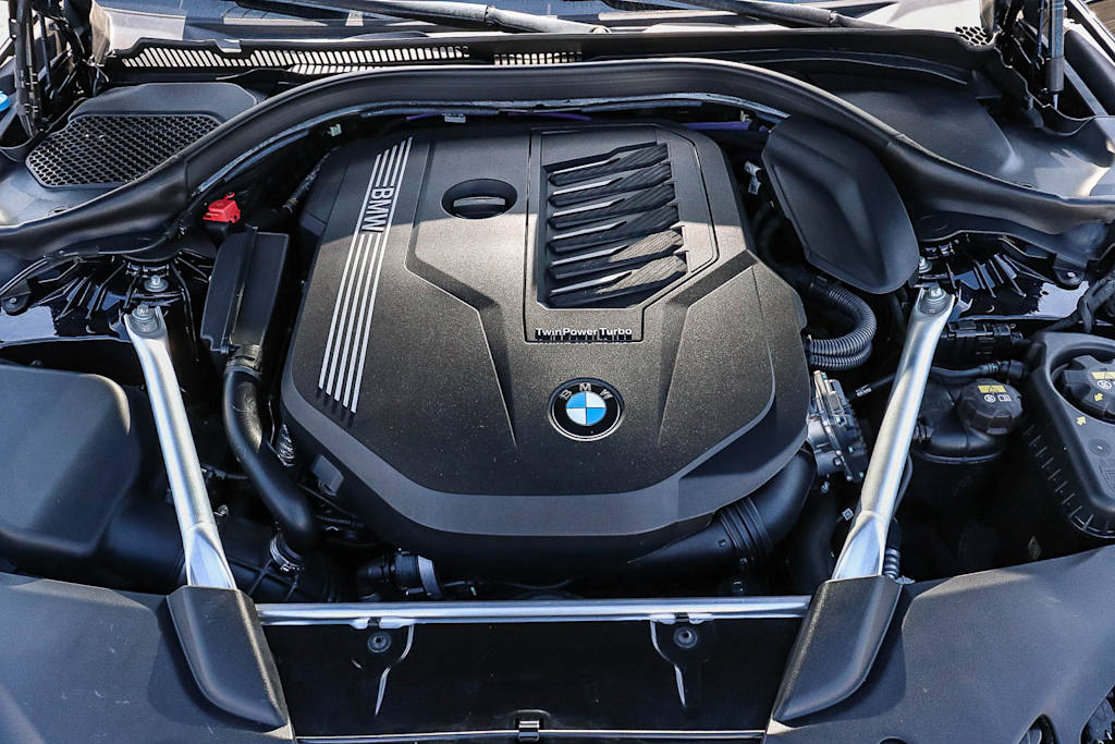 Thumbnail: 2021 BMW 5 Series - 8