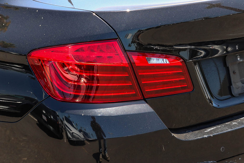 Thumbnail: 2016 BMW 5 Series - 16