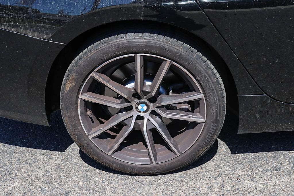 Thumbnail: 2019 BMW 3 Series - 23