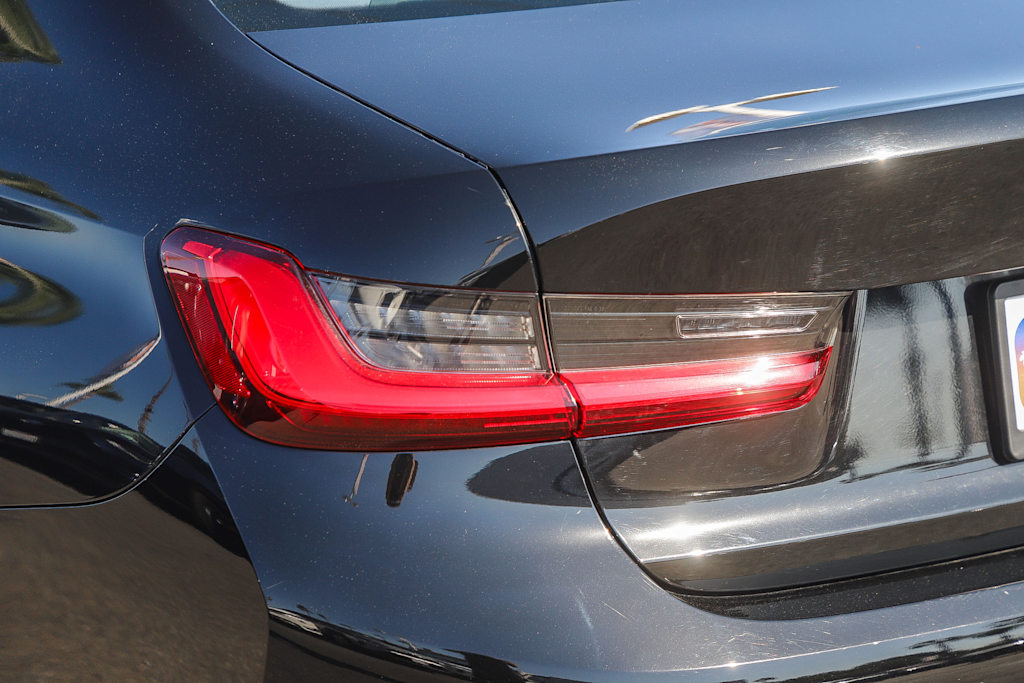 Thumbnail: 2019 BMW 3 Series - 21