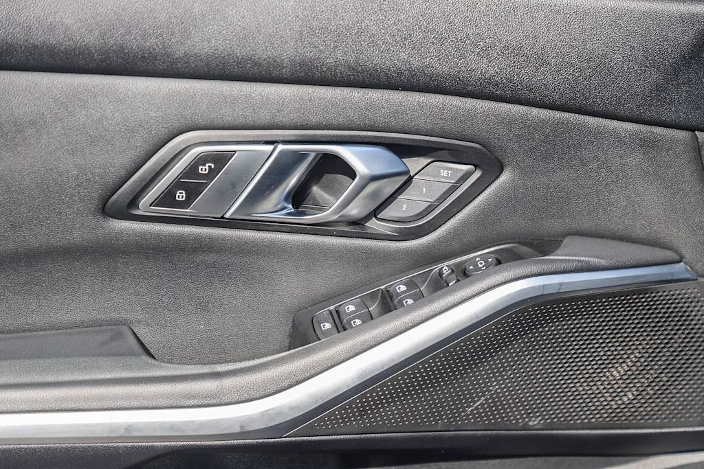 Thumbnail: 2019 BMW 3 Series - 26