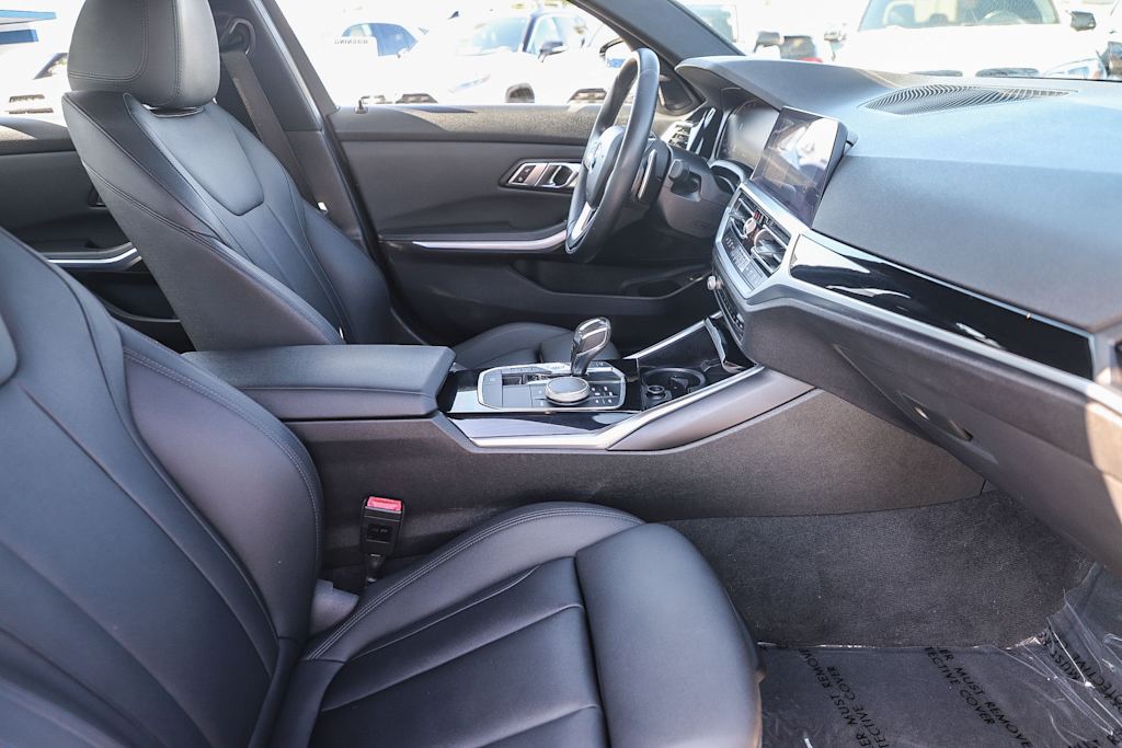 Thumbnail: 2019 BMW 3 Series - 9