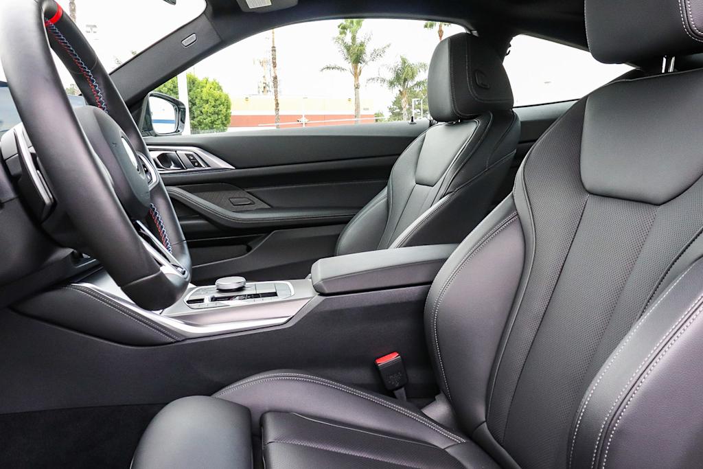 Thumbnail: 2026 BMW 4 Series - 11