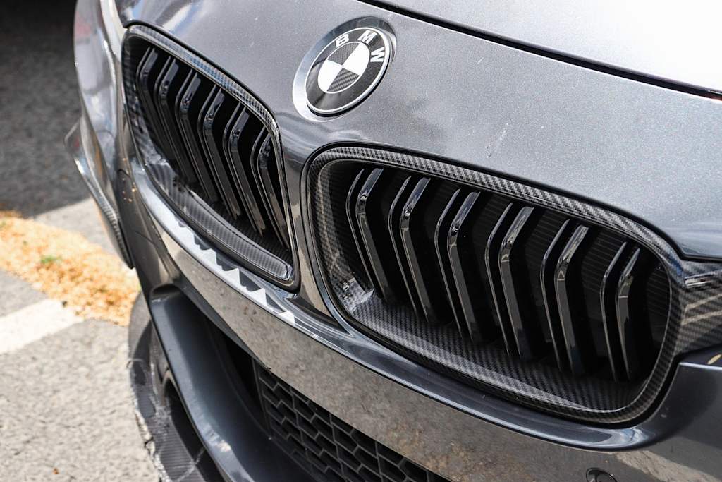 Thumbnail: 2018 BMW 3 Series - 3
