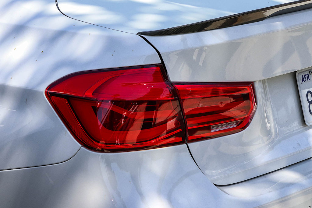 Thumbnail: 2017 BMW 3 Series - 10