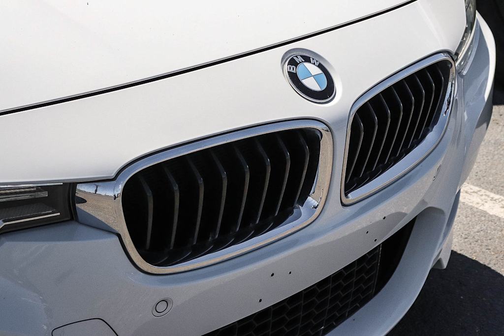 Thumbnail: 2017 BMW 3 Series - 22