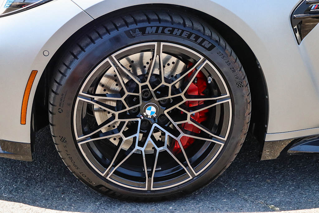 Thumbnail: 2026 BMW M3 - 25