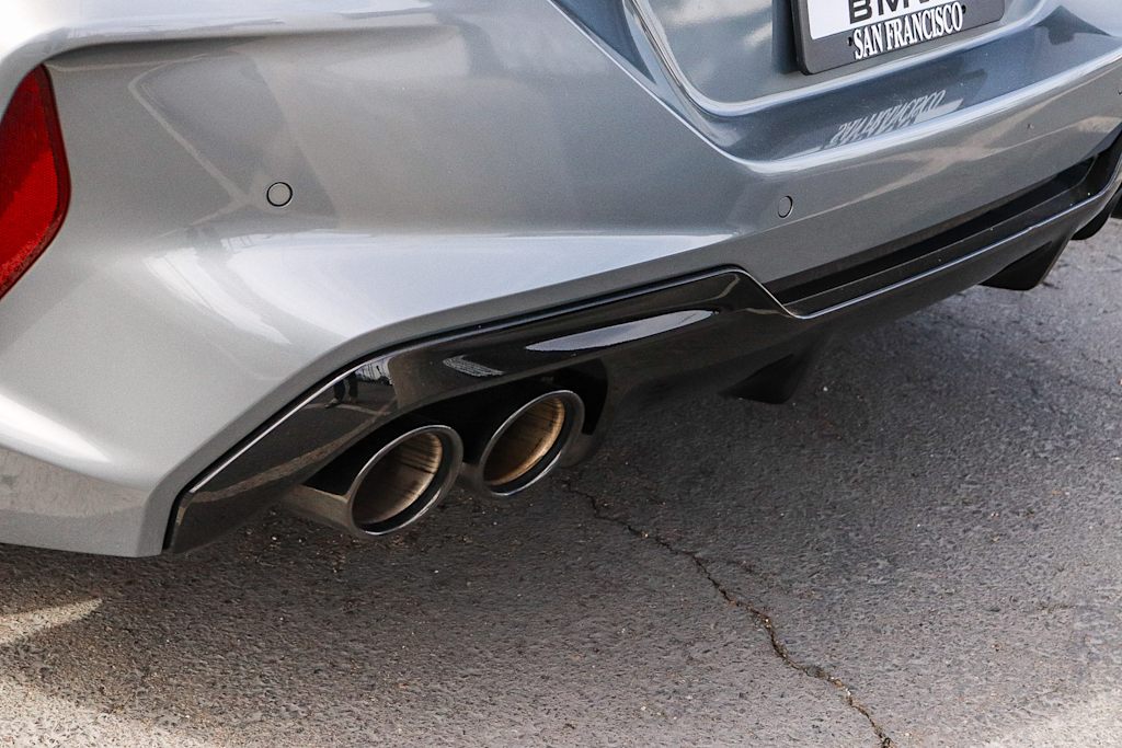 Thumbnail: 2023 BMW M8 - 8