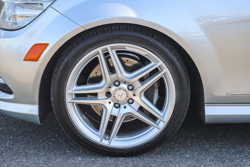 Thumbnail: 2011 Mercedes-Benz C-Class - 6