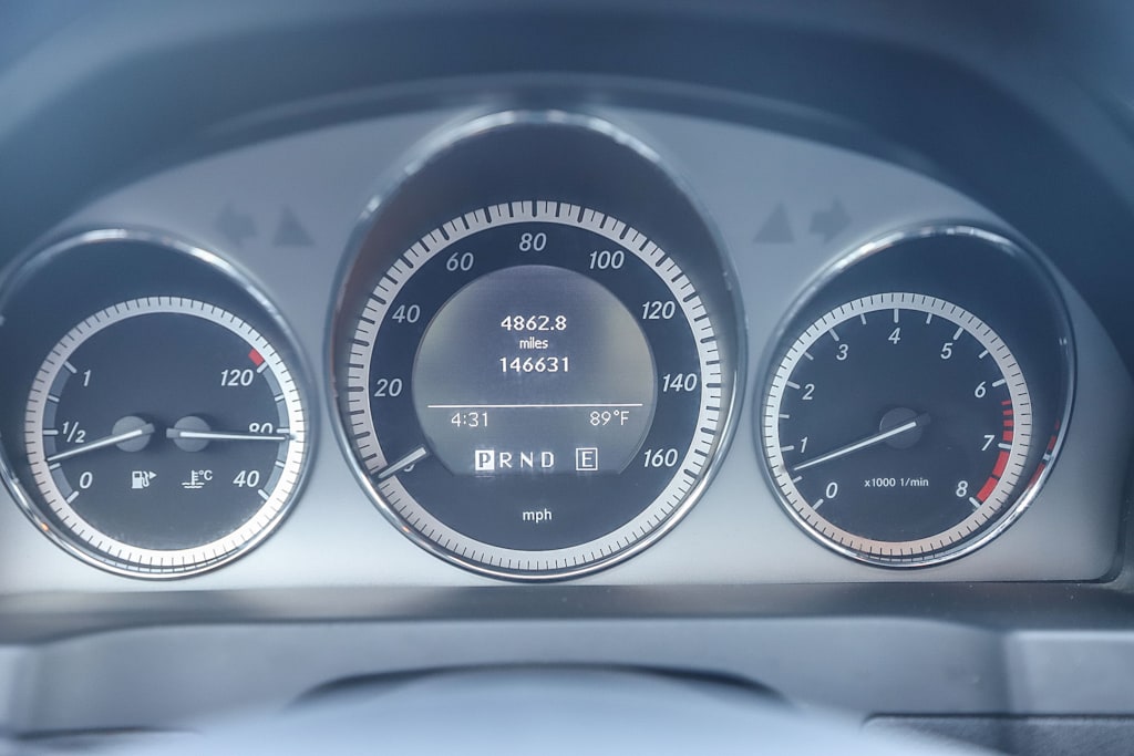 Thumbnail: 2011 Mercedes-Benz C-Class - 14
